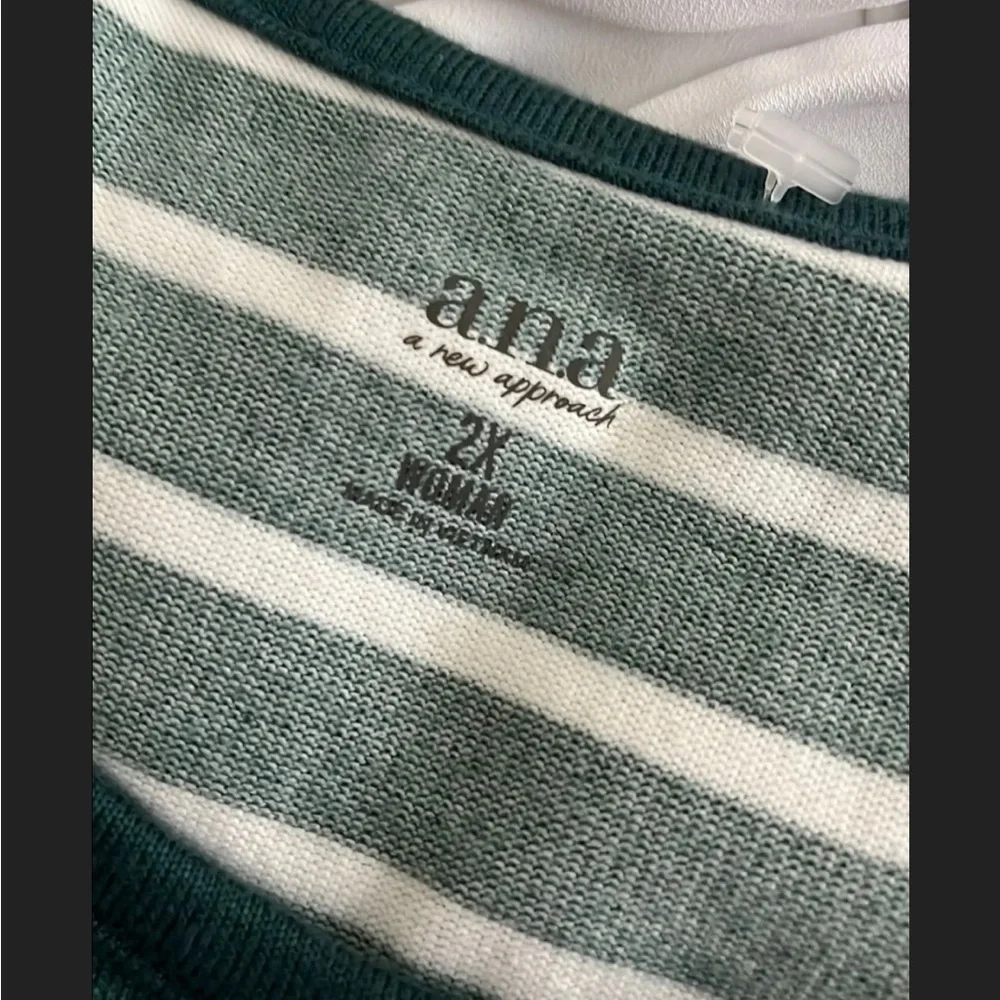 NWT $36 Ana green 2X striped sweater very soft 1166 - Picture 4 of 4